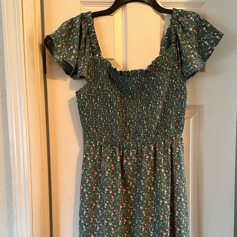 Kaileigh Green Floral Midi Dress